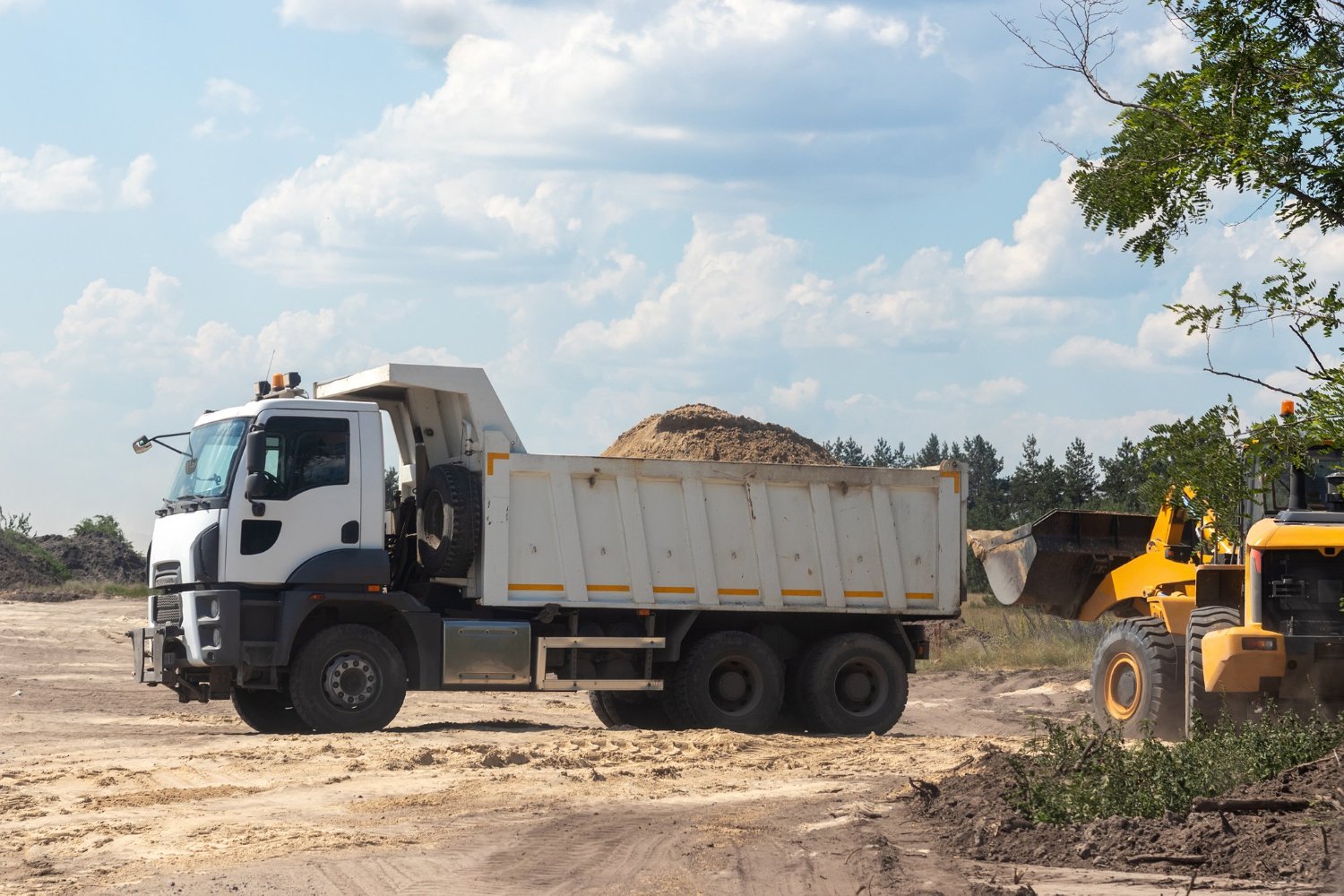 10 Cubic Tipper Truck